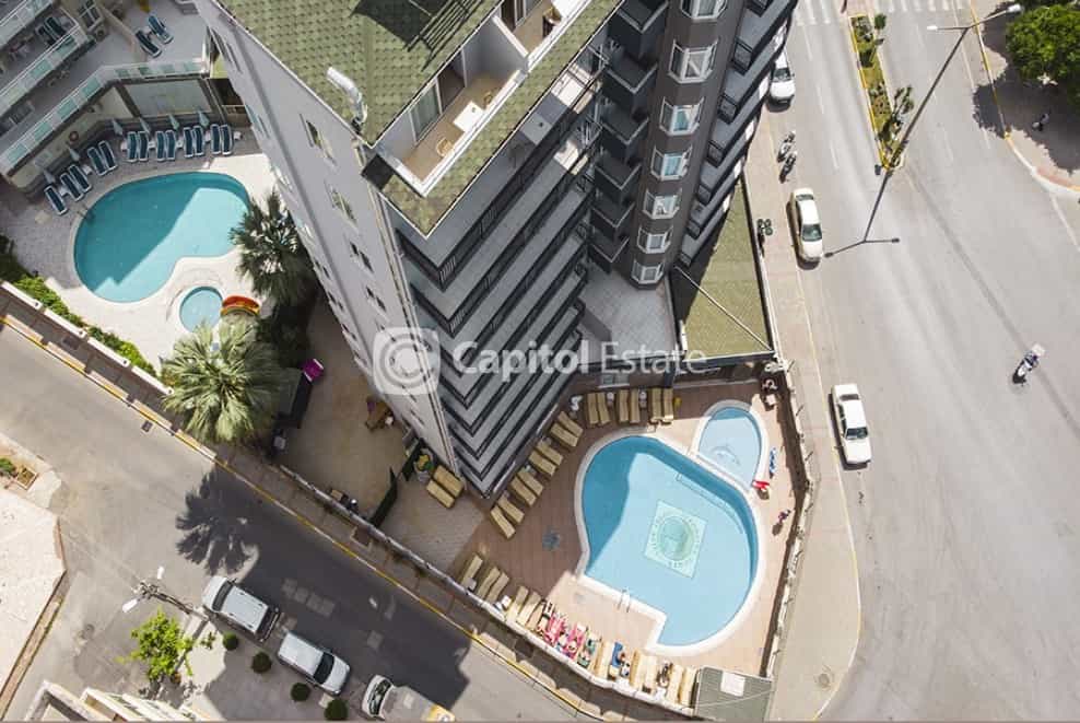 Condominium in Alanya, Antalya 11393406
