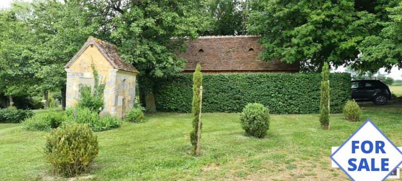 rumah dalam Vaunoise, Normandy 11393801