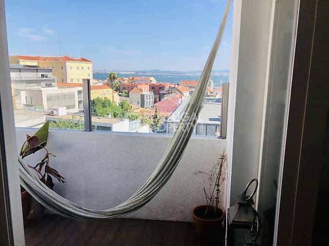 Condominium in Lisbon, Lisboa 11393983