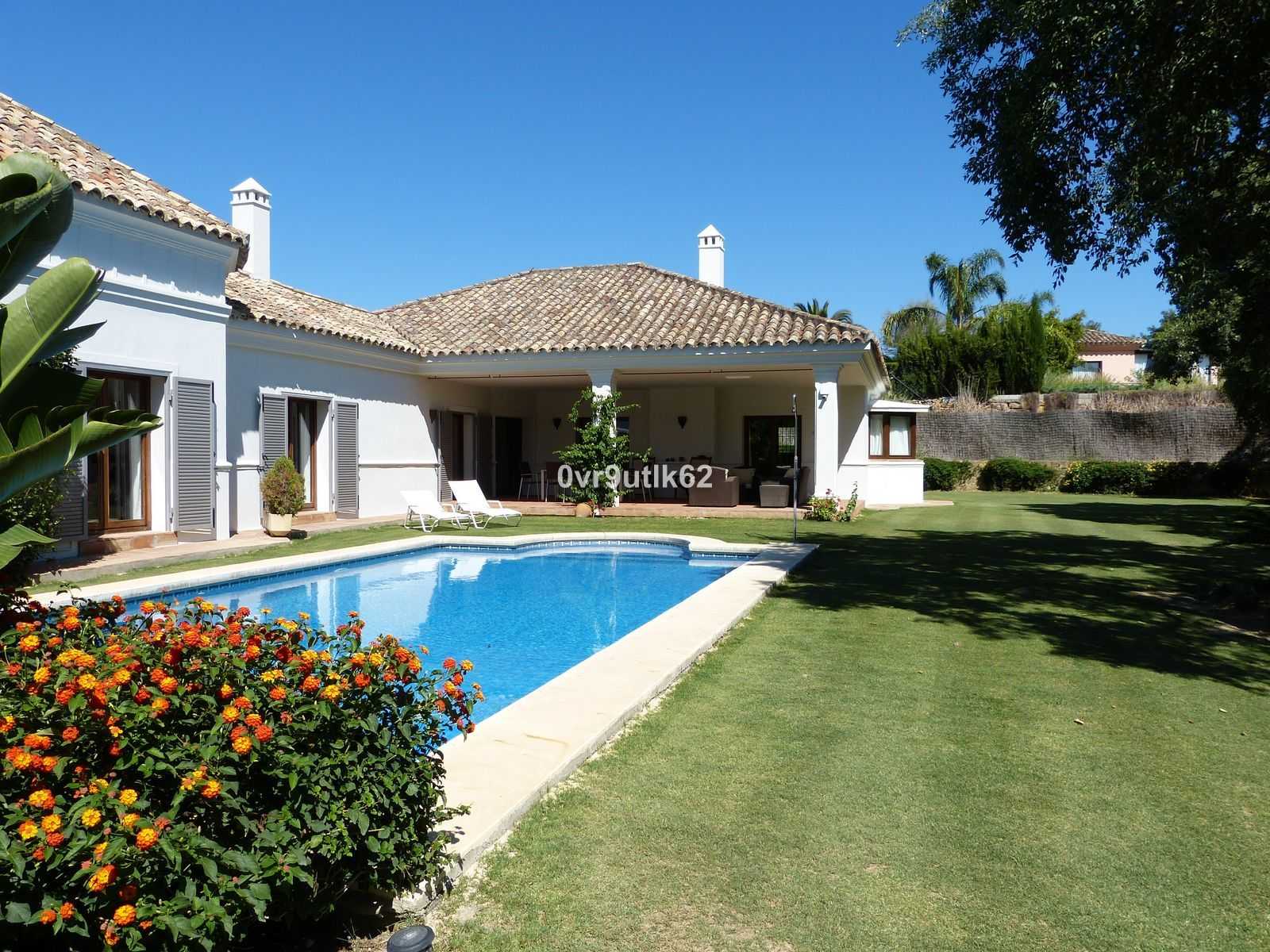 Rumah di Guadiaro, Andalusia 11394269
