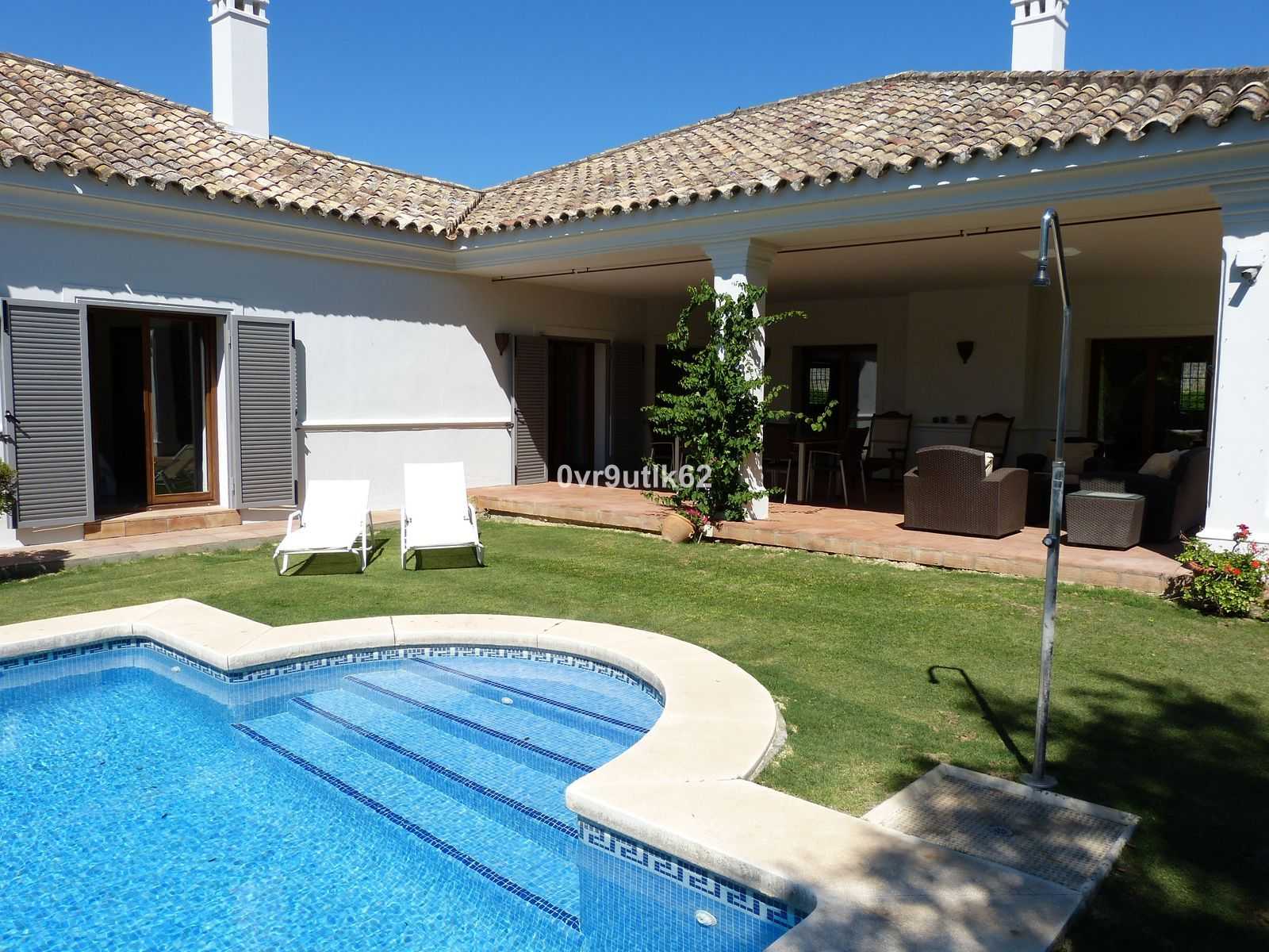 House in Guadiaro, Andalusia 11394269