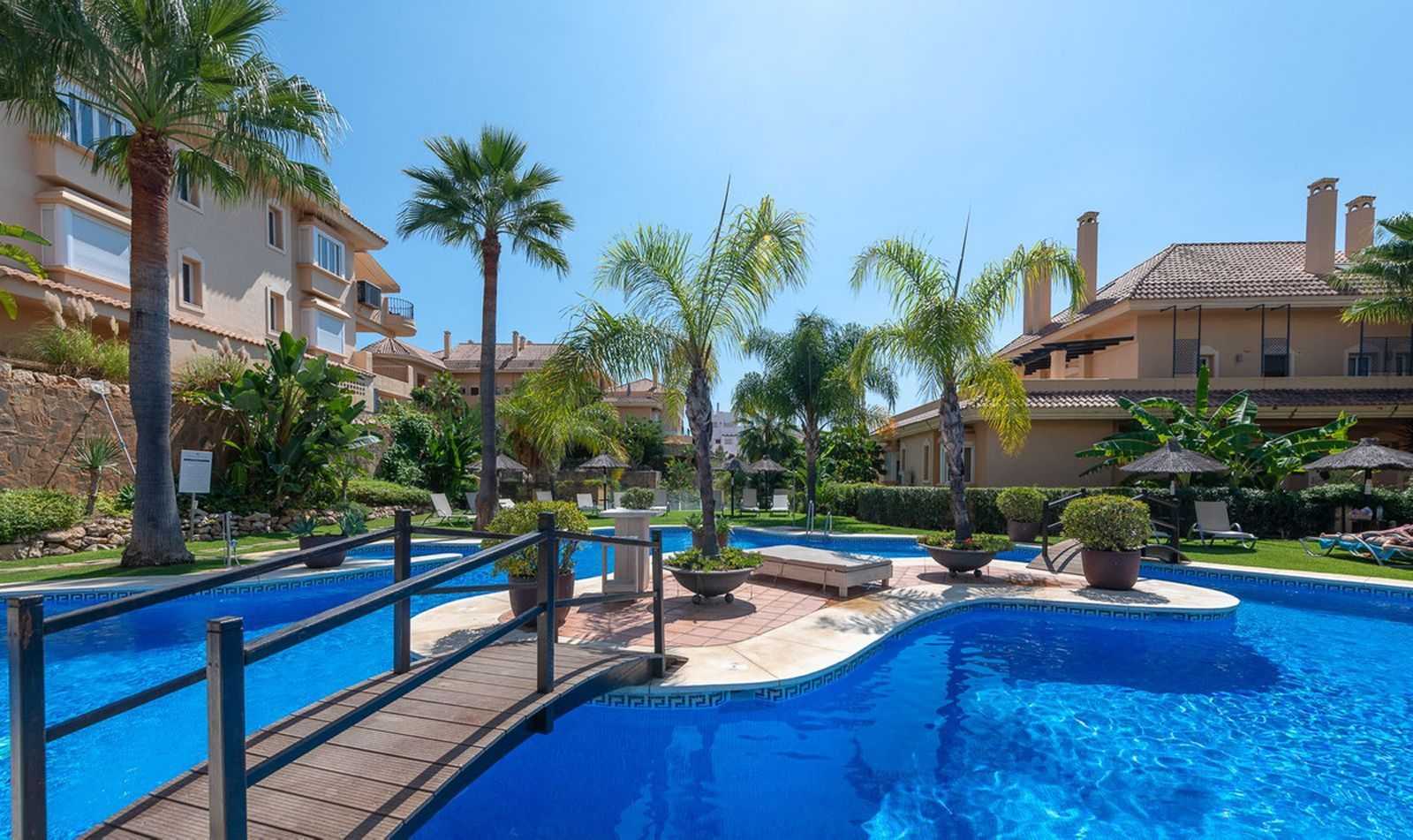 Condominium in El Angel, Andalusia 11394500