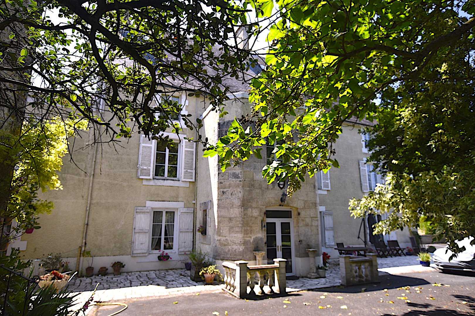 בַּיִת ב Chef-Boutonne, Nouvelle-Aquitaine 11394585