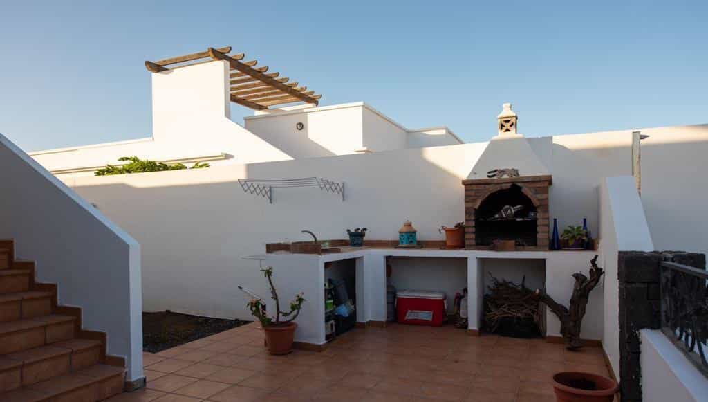 房子 在 Playa Blanca, Canarias 11394900