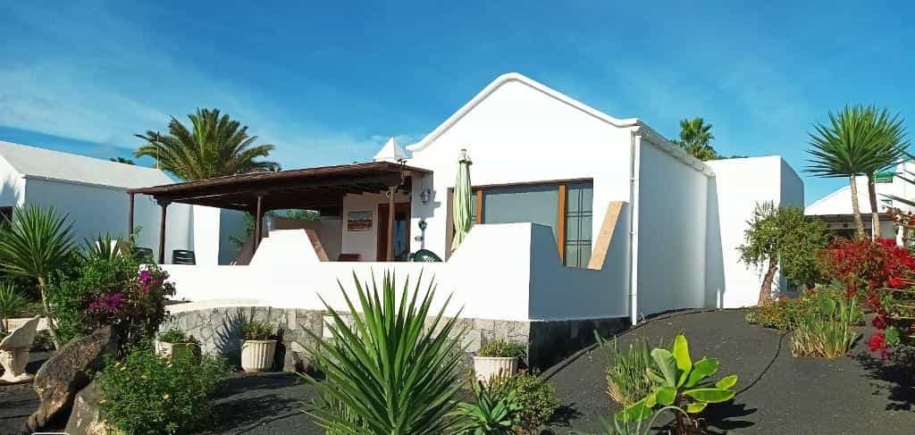 жилой дом в Costa Teguise, Canarias 11394902