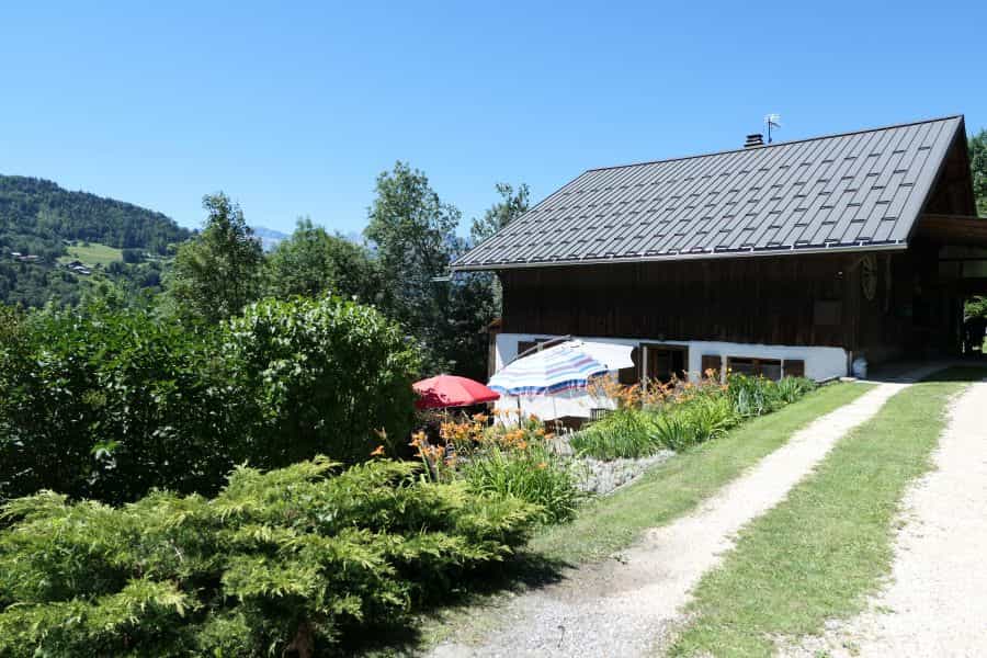 بيت في Saint-Gervais-les-Bains, Auvergne-Rhône-Alpes 11394944