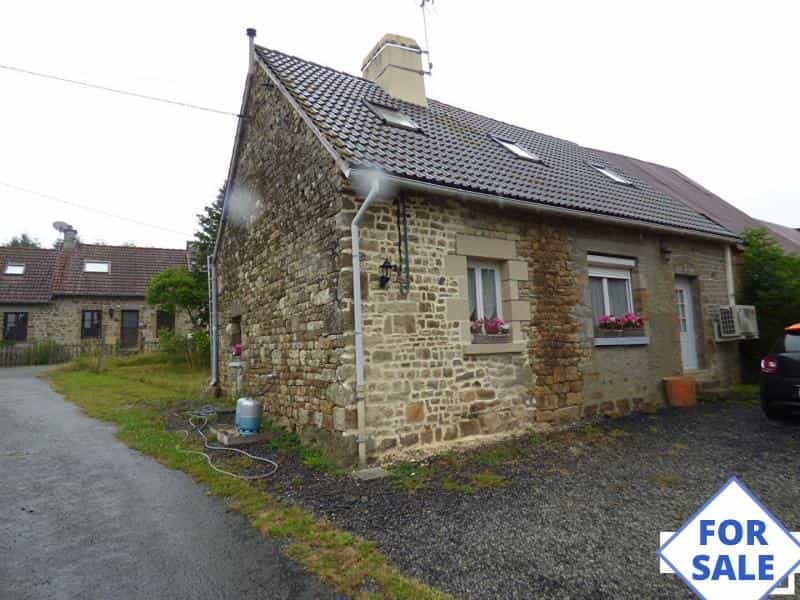 σπίτι σε Pre-en-Pail, Pays de la Loire 11394999