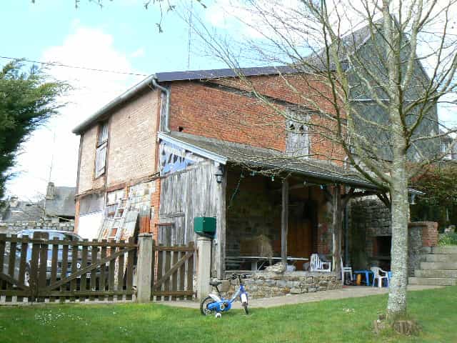 House in Mortain-Bocage, Normandie 11395030