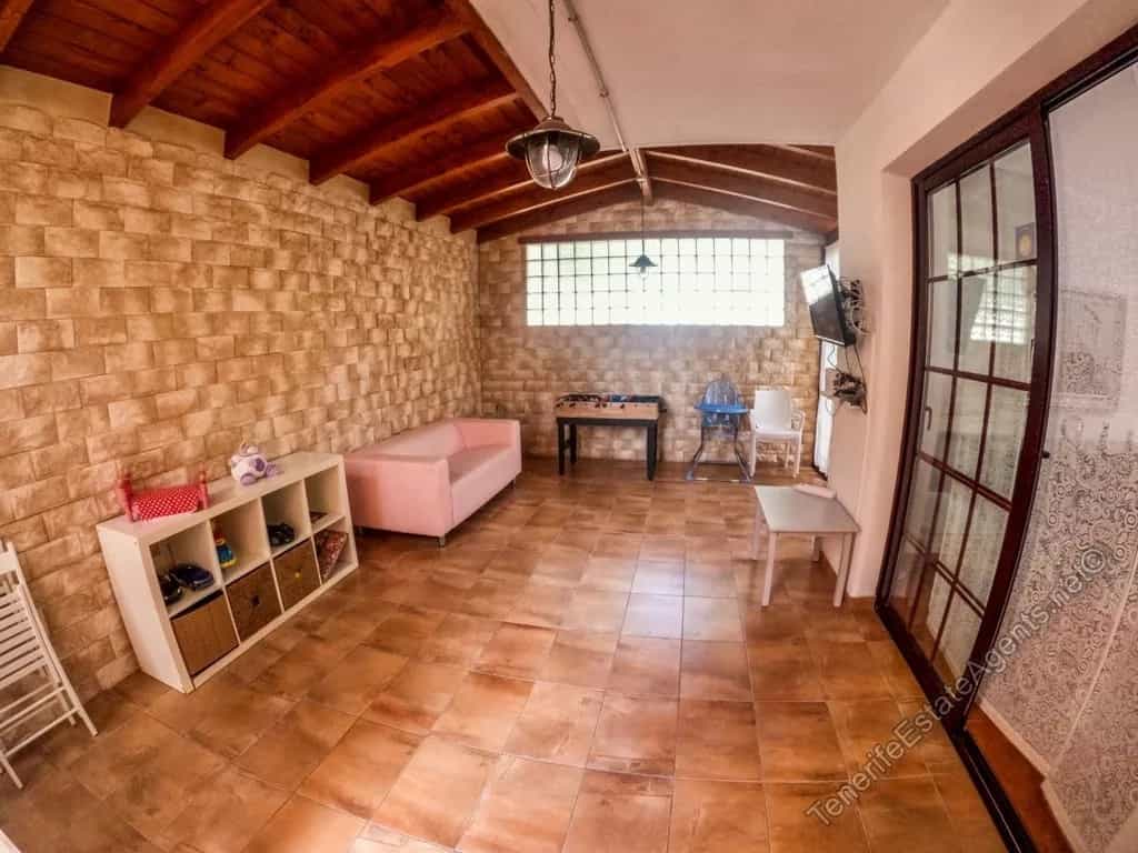 House in Cho, Canarias 11395179