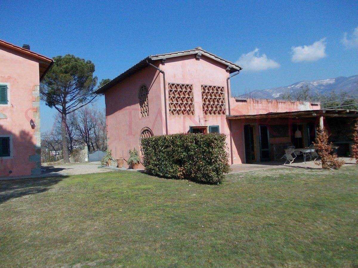 بيت في Reggello, Tuscany 11395611