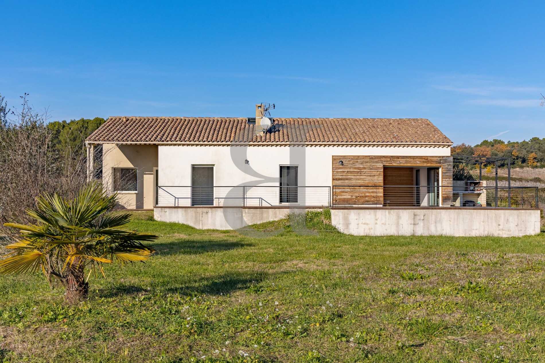 Rumah di Sainte-Cecile-les-Vignes, Provence-Alpes-Cote d'Azur 11395789