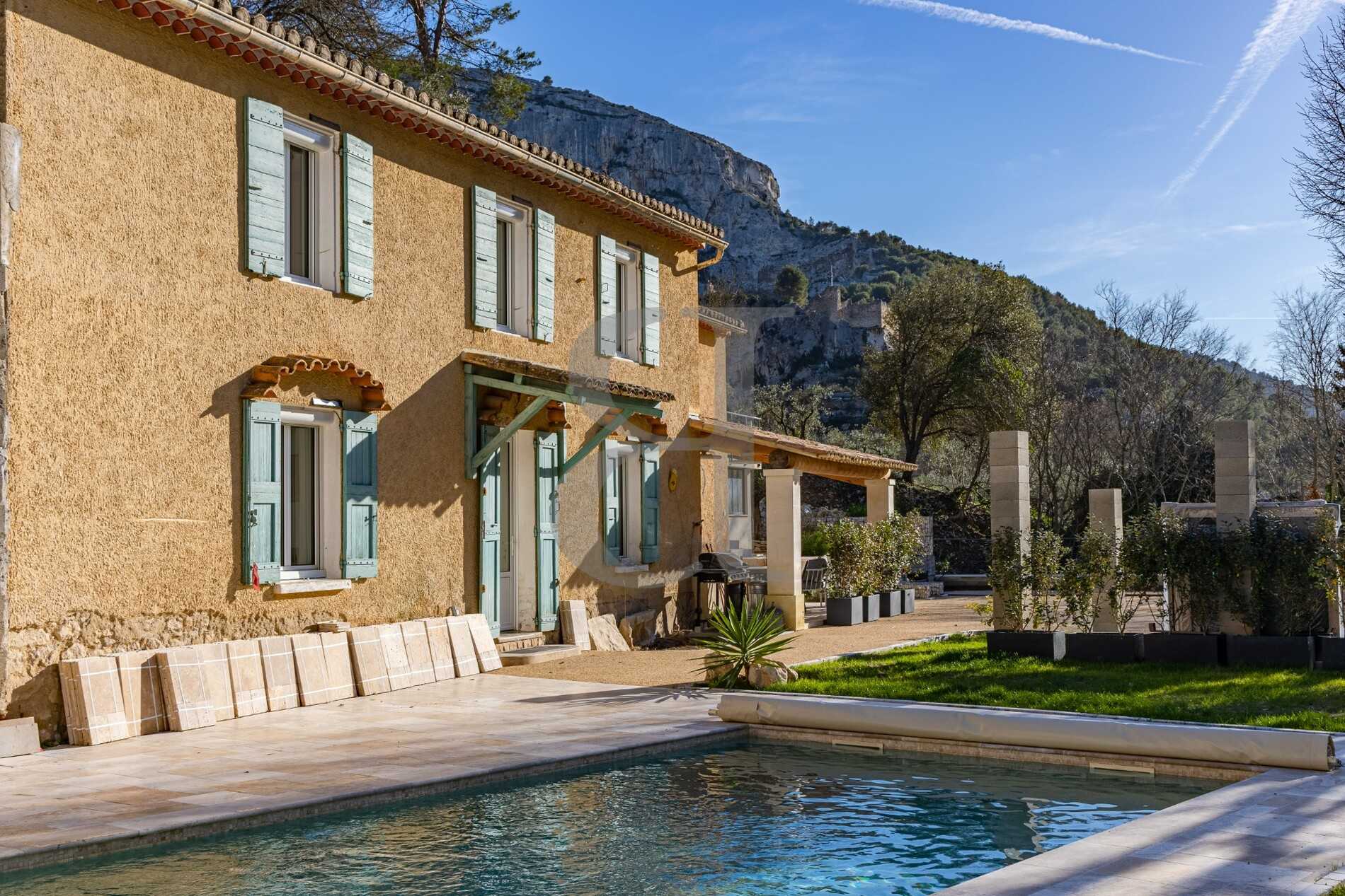 Haus im L'Isle-sur-la-Sorgue, Provence-Alpes-Côte d'Azur 11395832