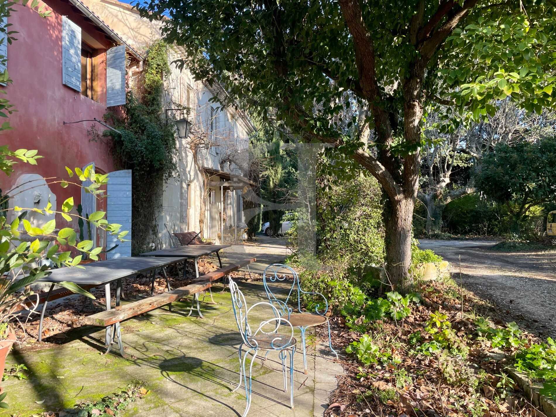 Casa nel Saint-Remy-de-Provence, Provenza-Alpi-Costa Azzurra 11395859