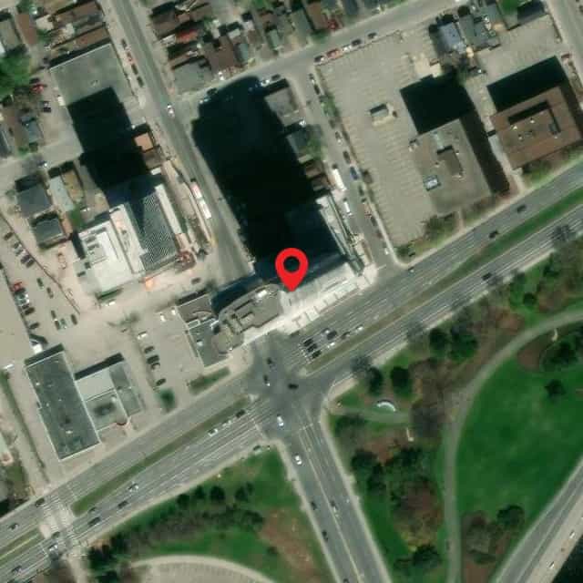 Condominium in , Ontario 11396205