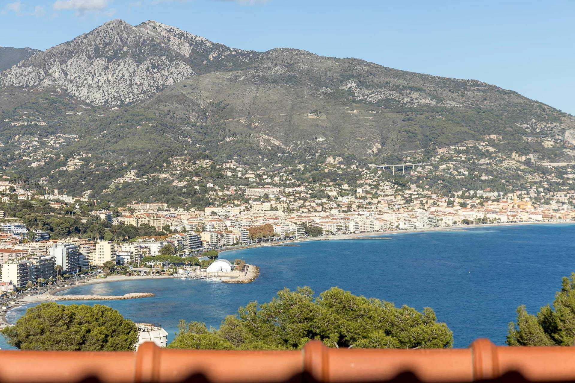 Condomínio no Roquebrune-Cap-Martin, Provence-Alpes-Côte d'Azur 11396273