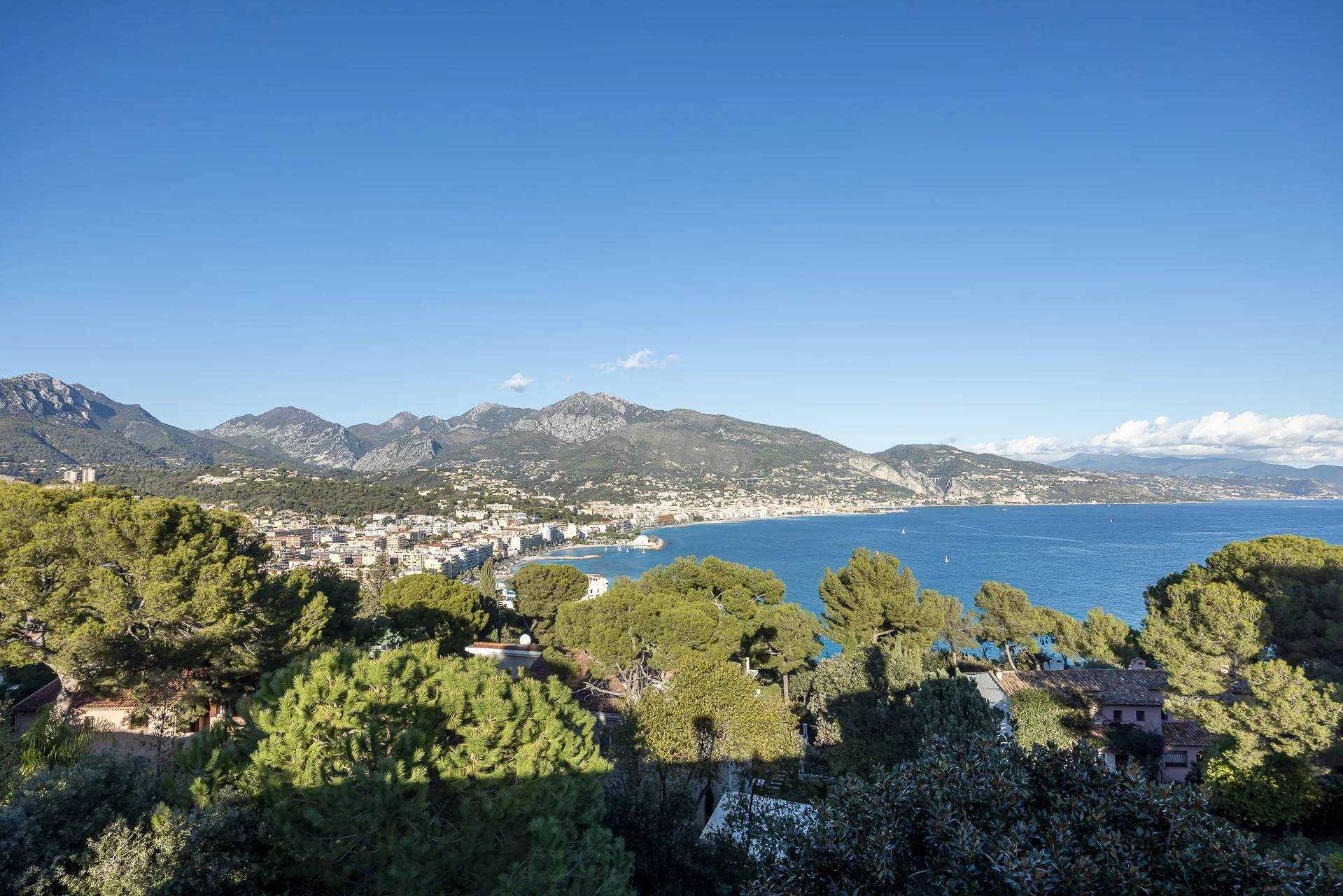 Kondominium di Roquebrune-Cap-Martin, Provence-Alpes-Côte d'Azur 11396273