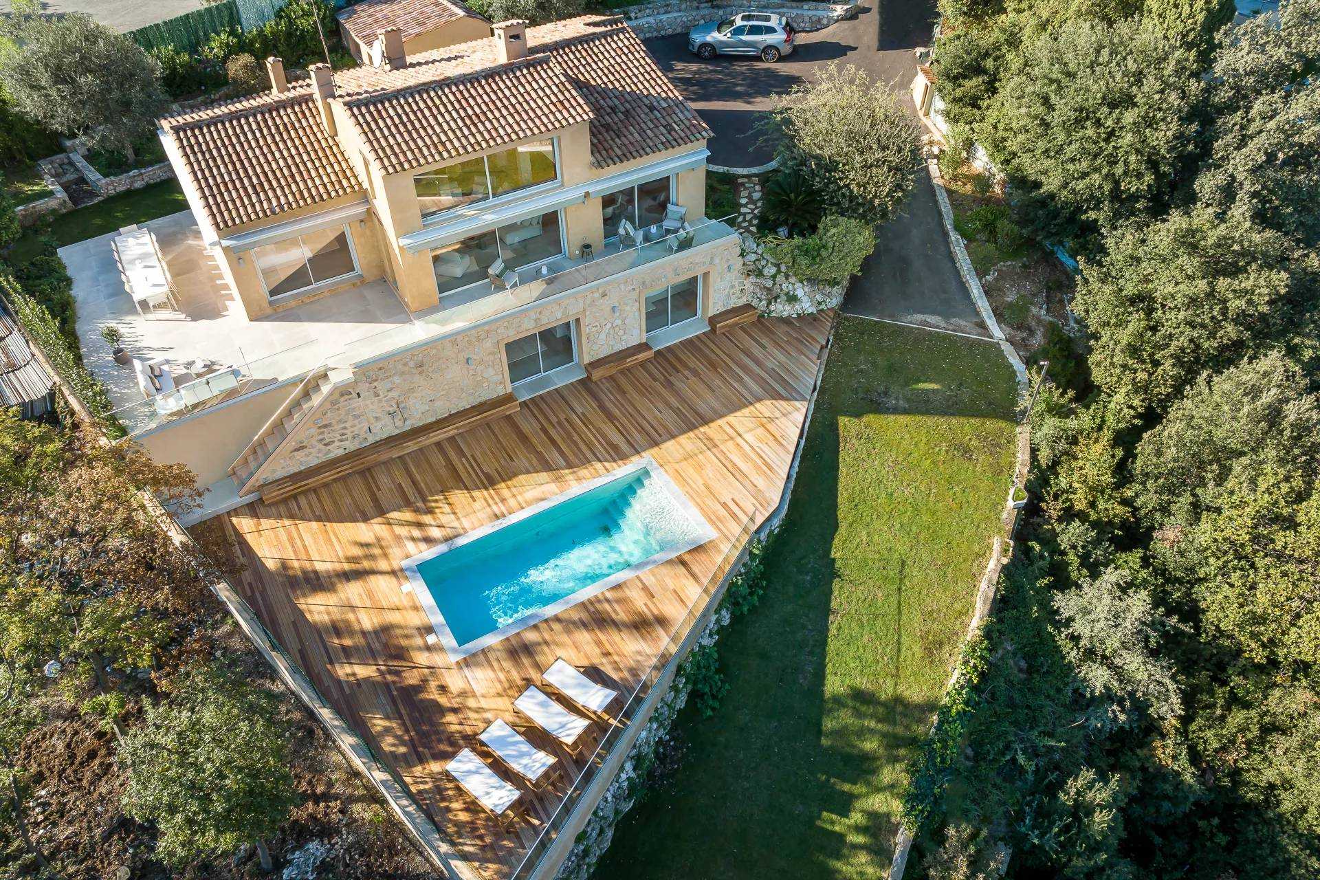 Talo sisään Villefranche-sur-Mer, Provence-Alpes-Côte d'Azur 11396516
