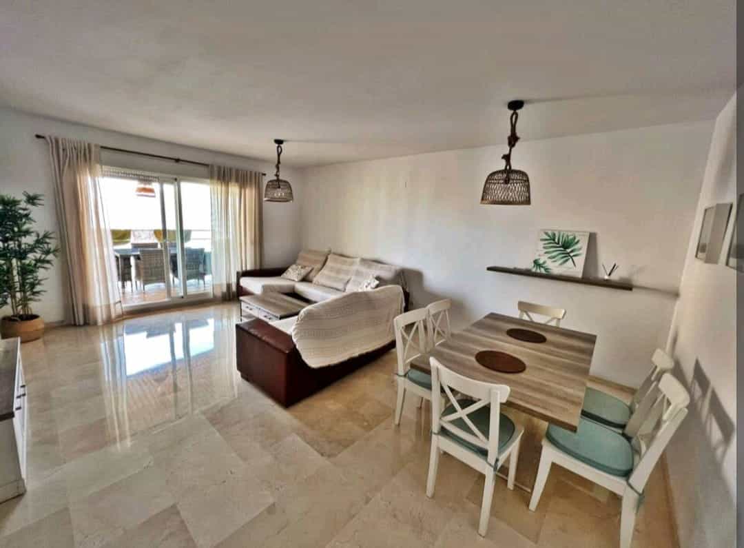 Condominium dans Fuengirola, Andalucía 11396883