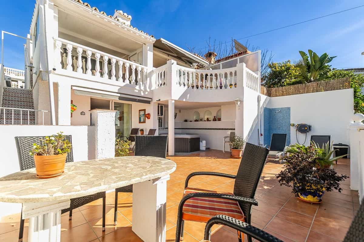House in Fuengirola, Andalusia 11397055