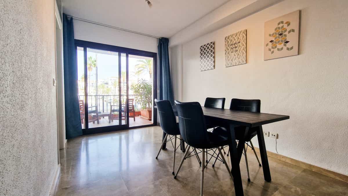 Condominio nel Casares, Andalusia 11397339