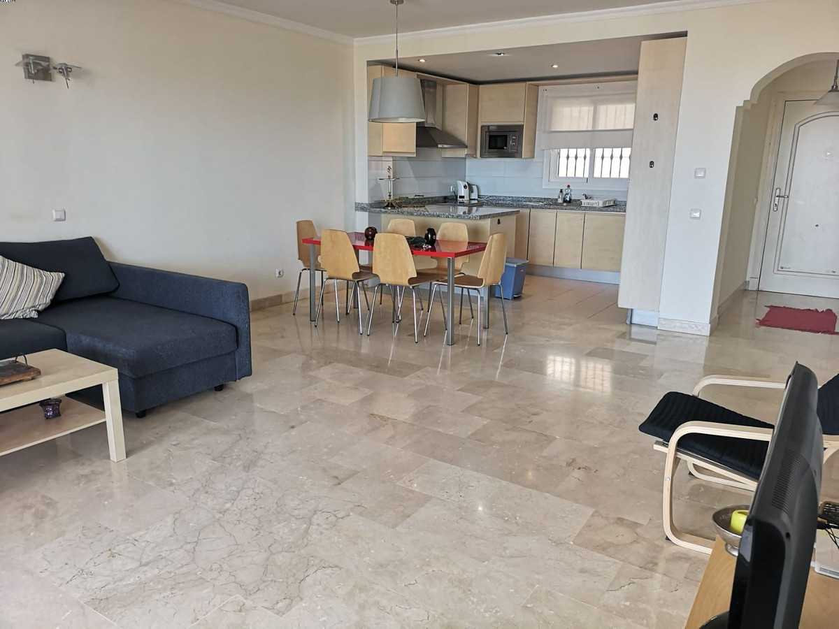 Condominium in Fuengirola, Andalusia 11397503