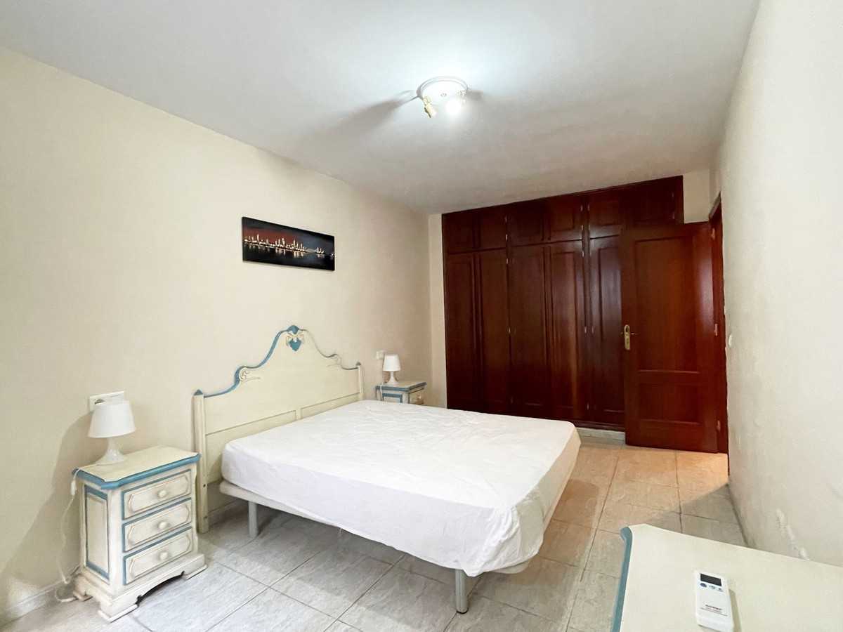 Condominium in Fuengirola, Andalusia 11397700