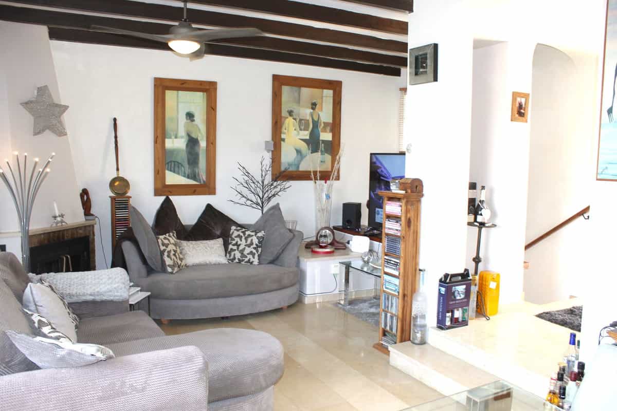 rumah dalam Fuengirola, Andalusia 11398049