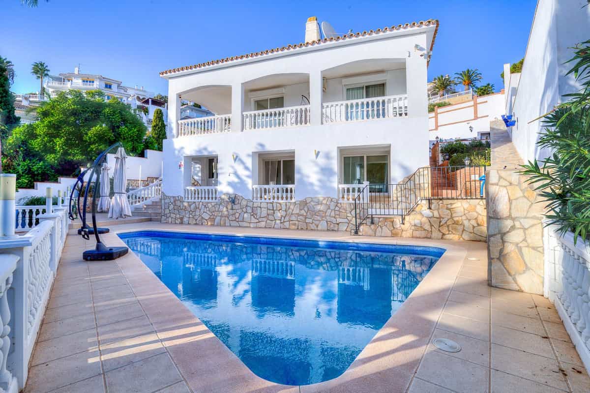 House in Fuengirola, Andalusia 11398175