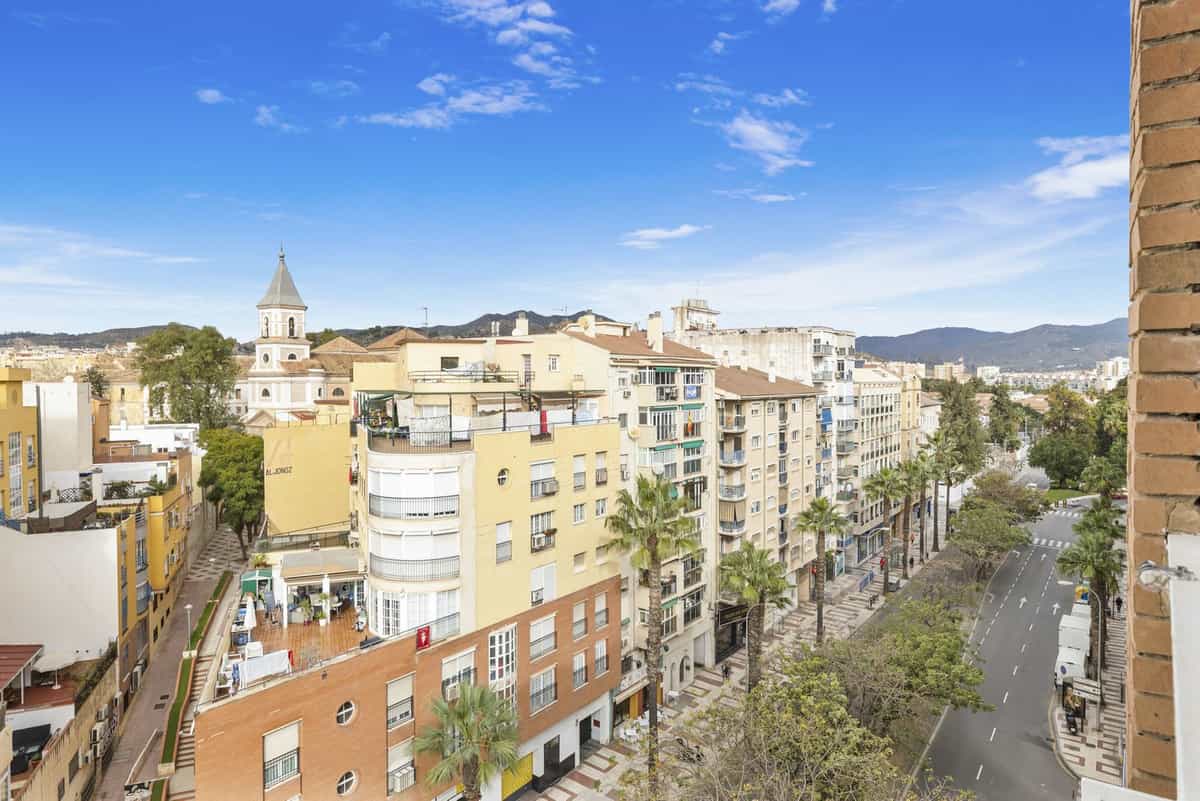 Condominium in , Andalusia 11398221
