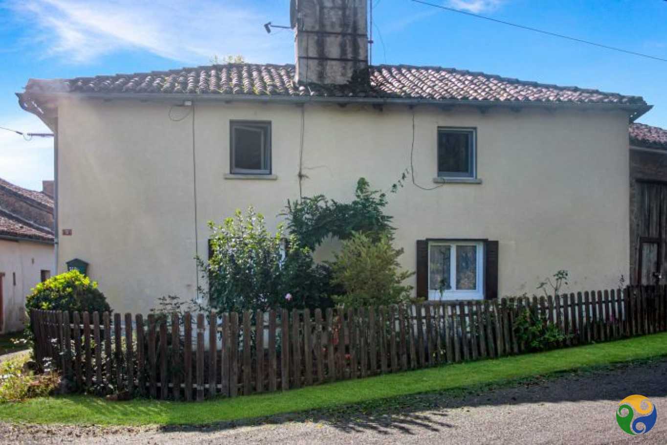 Huis in Manot, Nouvelle-Aquitanië 11398788