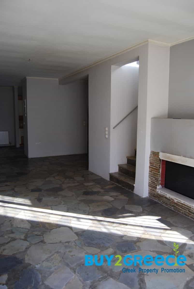 House in Athens,  11399142