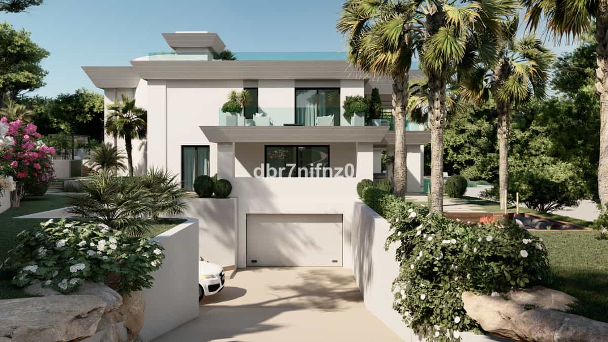 House in Marbella, Andalusia 11400400