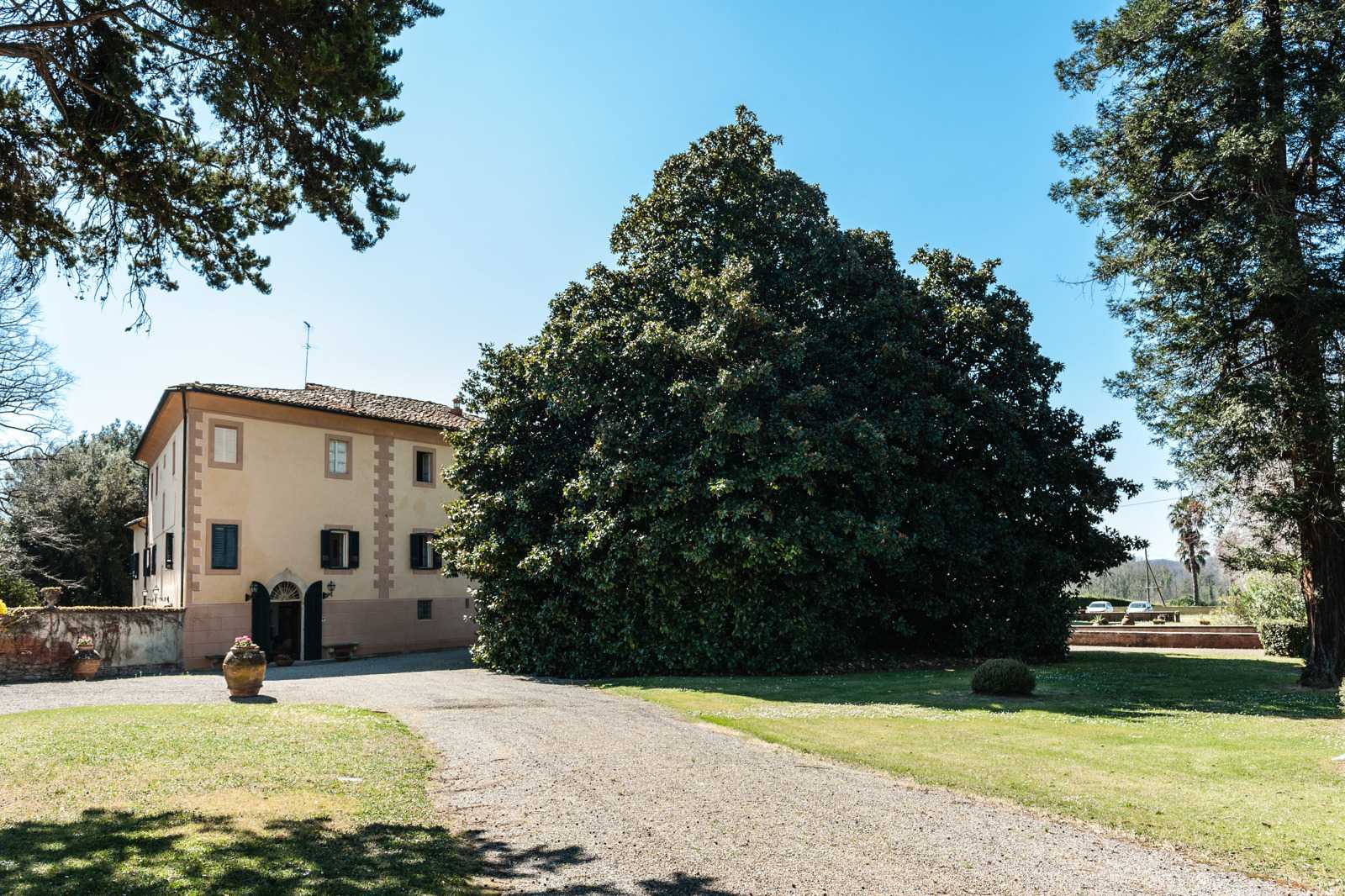 Rumah di Capannoli, Toskana 11400718