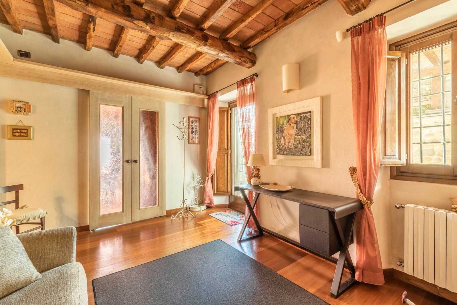 Talo sisään , Tuscany 11400787
