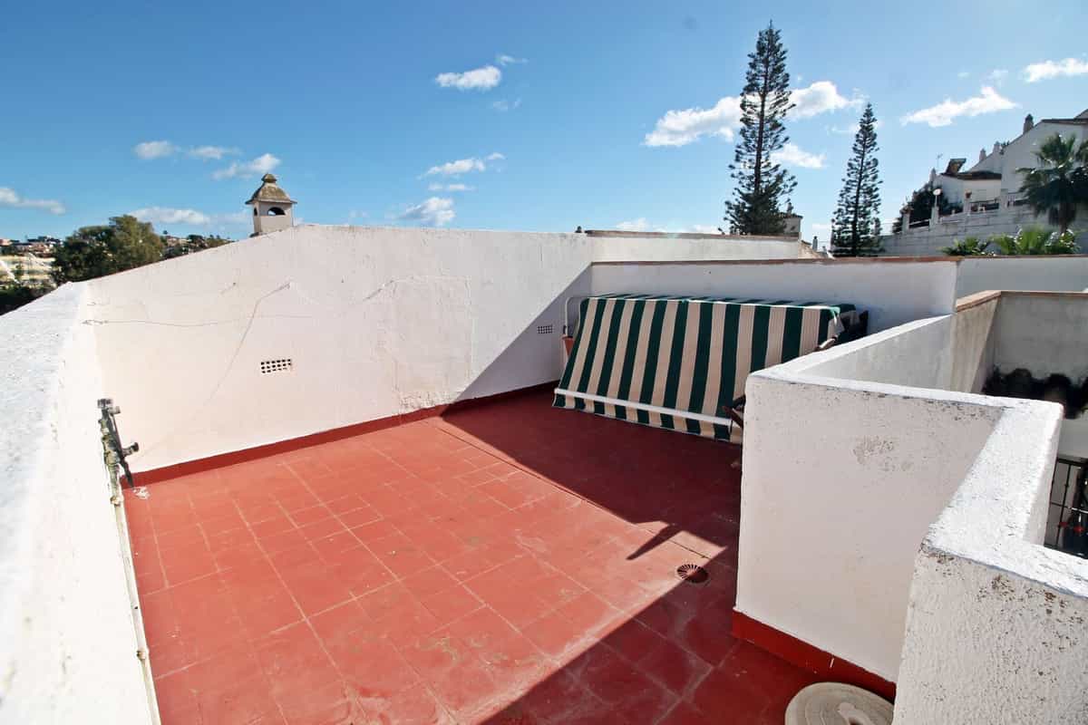House in Arroyo de la Miel, Andalusia 11402383