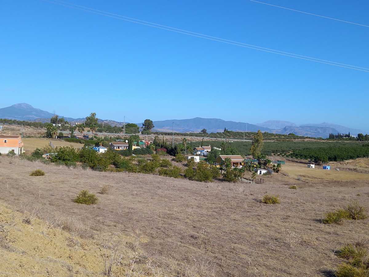 Land in Coín, Andalusia 11402394