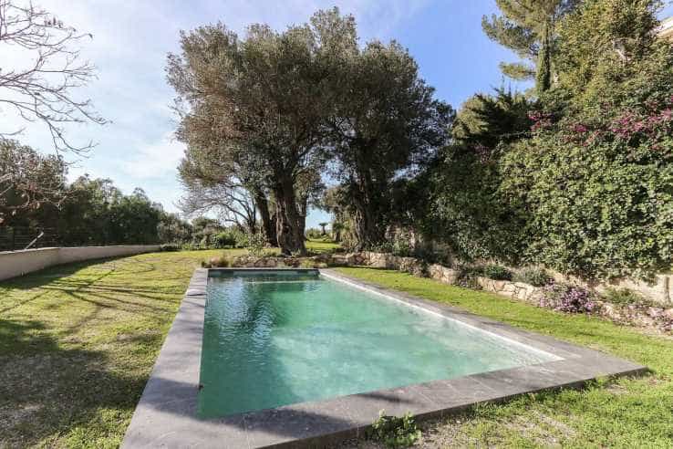 House in Cap-d'Ail, Provence-Alpes-Cote d'Azur 11403895