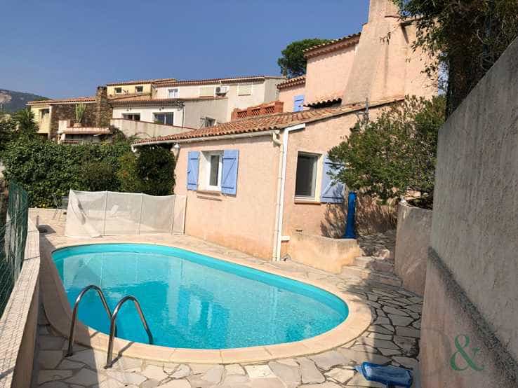 Huis in Le Lavandou, Provence-Alpes-Cote d'Azur 11403996