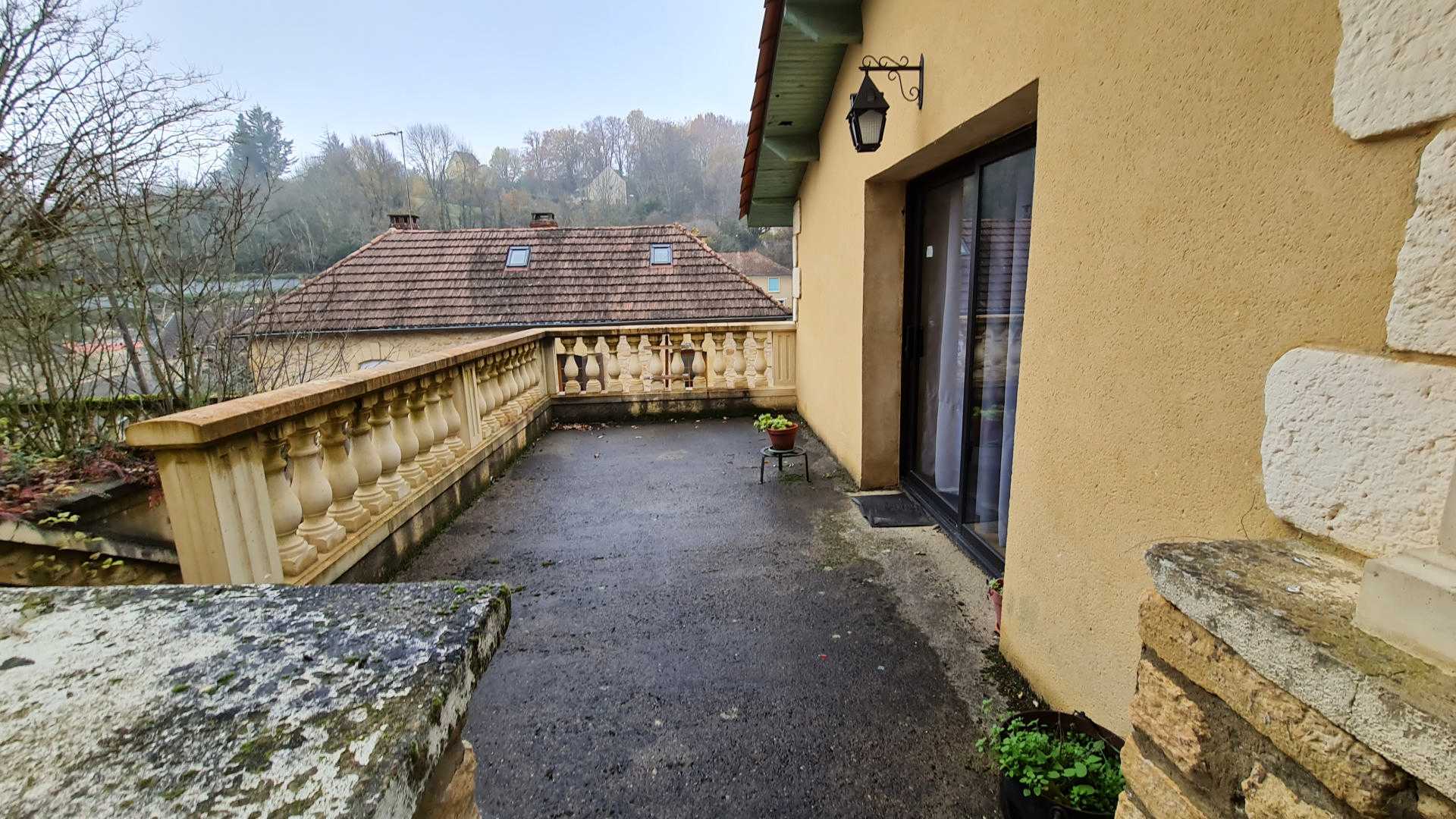 Casa nel Sarlat-la-Canéda, Nouvelle-Aquitaine 11404019