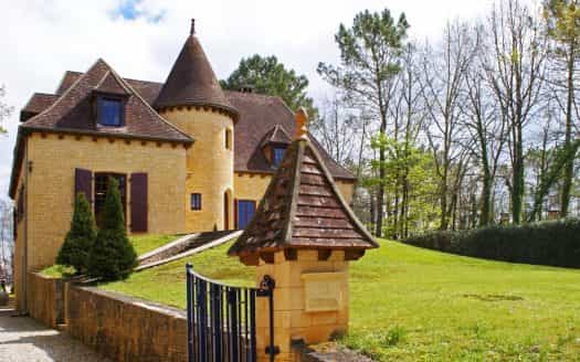 Hus i La Tour, Provence-Alpes-Cote d'Azur 11404058