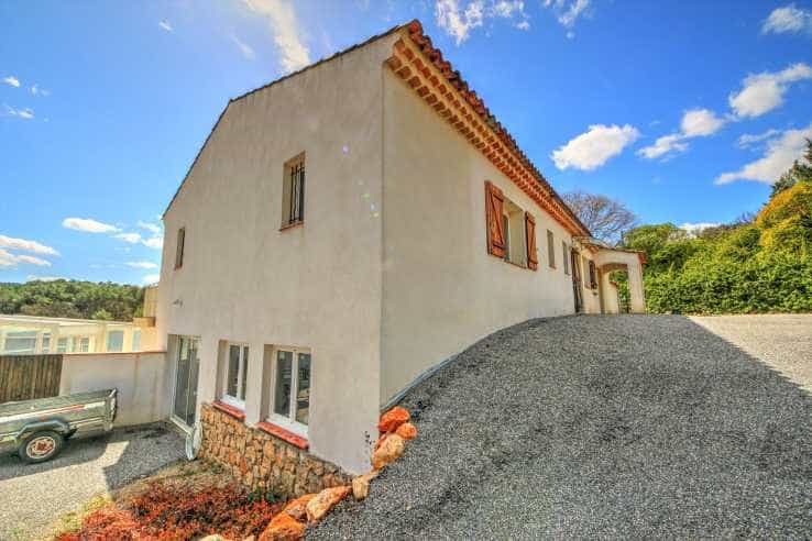 Будинок в Saint-Antonin-du-Var, Provence-Alpes-Côte d'Azur 11404098