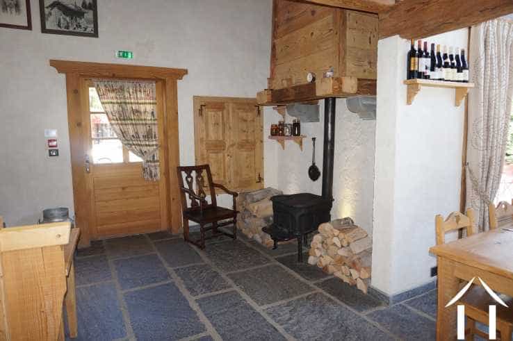 Rumah di Morzine, Auvergne-Rhone-Alpes 11404120