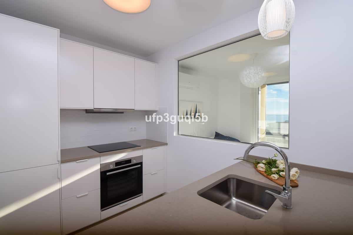 Condominium in Fuengirola, Andalucía 11404277