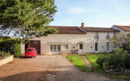 House in Ruffec, Nouvelle-Aquitaine 11404279