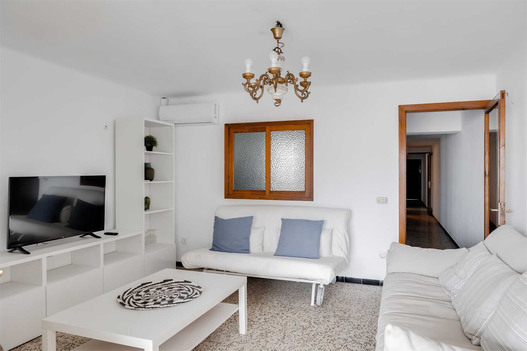 Condominium in El Arenal, Balearic Islands 11404398