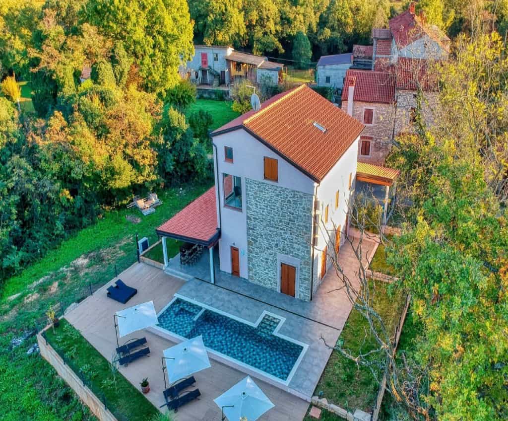 Rumah di Buroli, Istarska županija 11404561