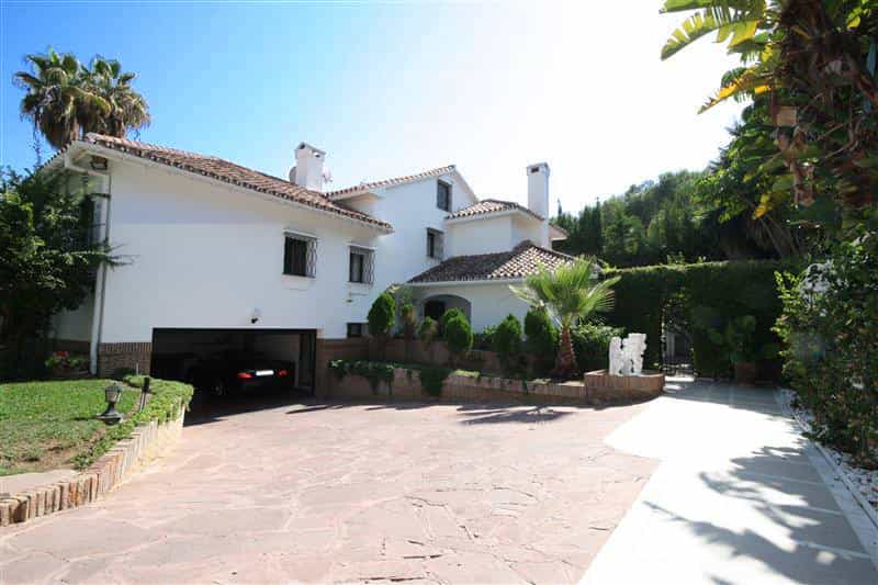 Casa nel Espinosa de los Monteros, Castiglia-Leon 11404696