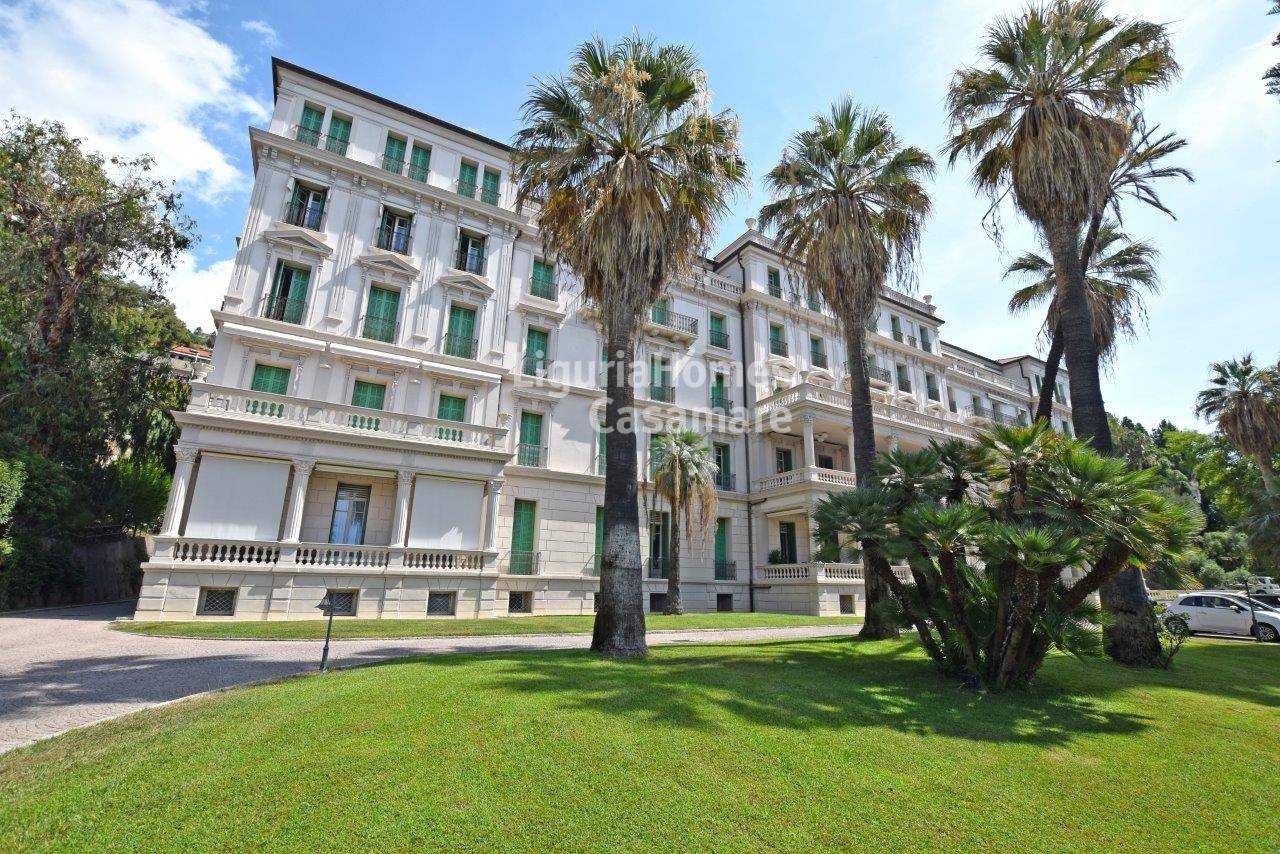 Condomínio no Ospedaletti, Liguria 11404708