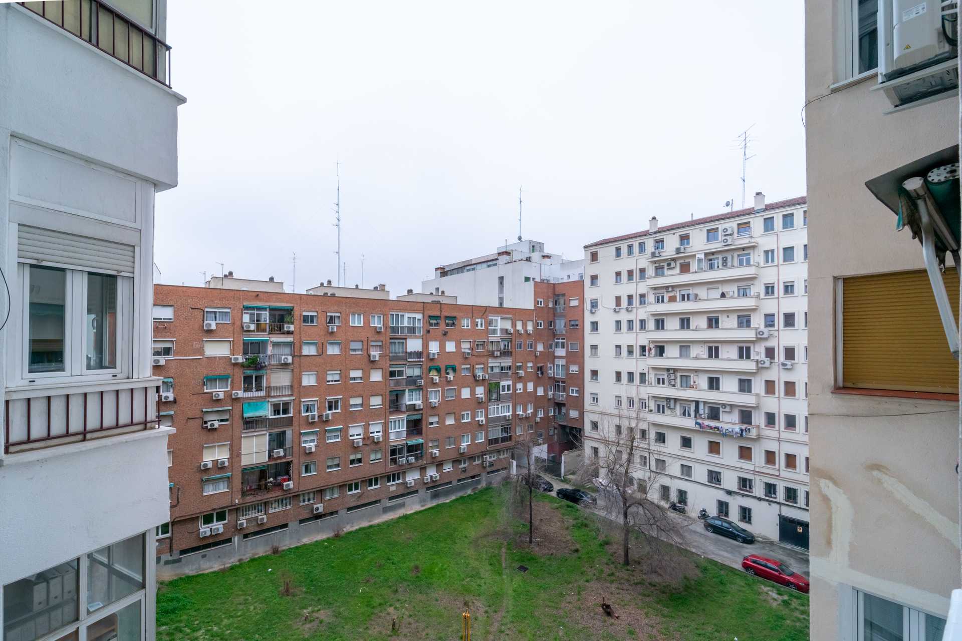 Condominium in Madrid, Comunidad de Madrid 11405244