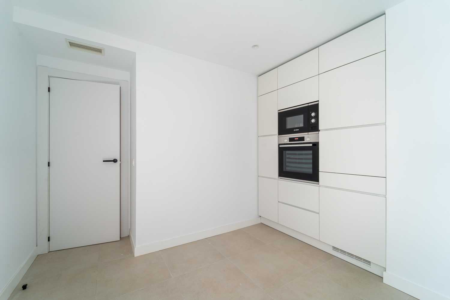 Condominium in Madrid, Comunidad de Madrid 11405249